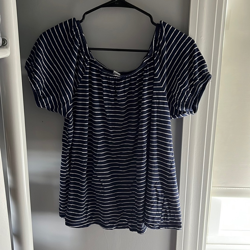 Old Navy Short Sleeve Shirt